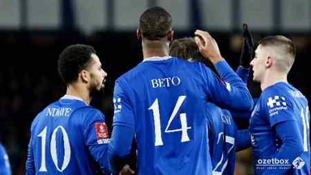 Everton 2 - 0 Peterborough United Maç Özeti