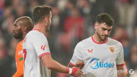 Sevilla 1 - 1 Valencia Maç Özeti